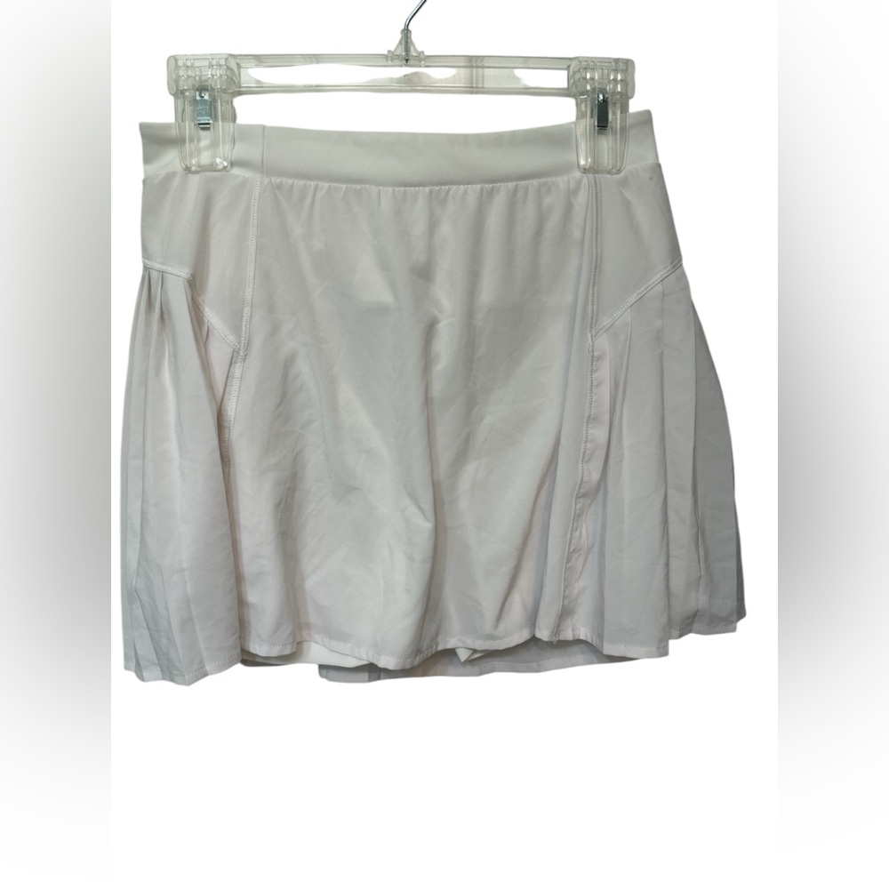 SPANX White Skort with Sporty Pleats